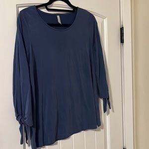 Gilli Blue 3/4 Sleeve top Size L